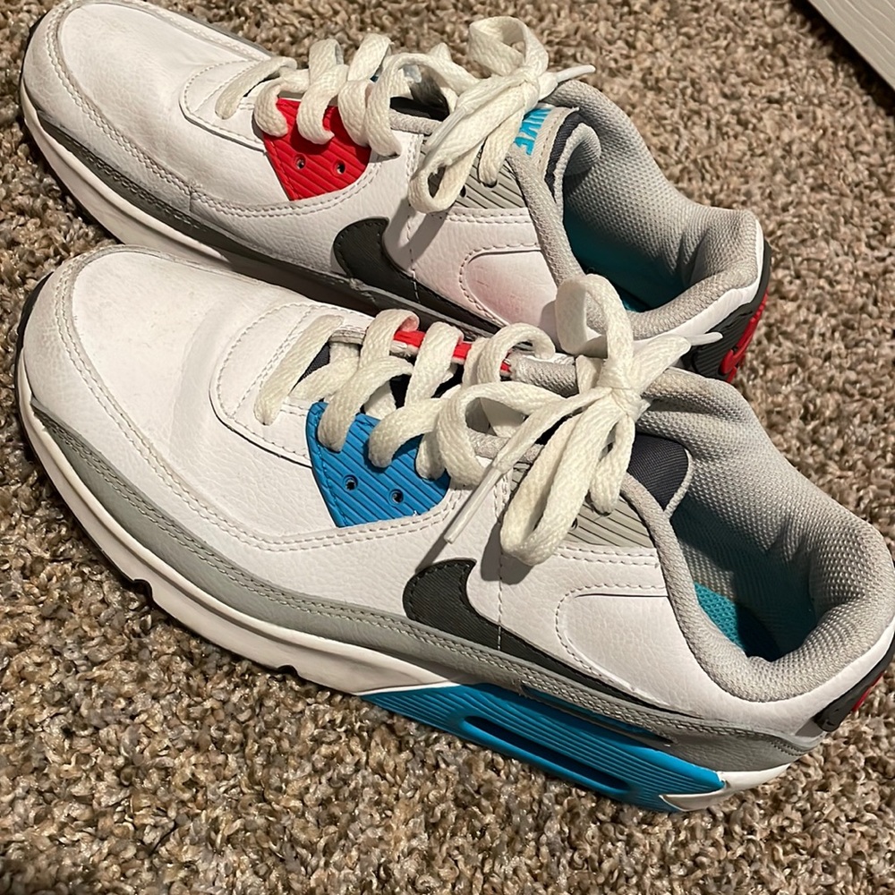Nike sneakers !